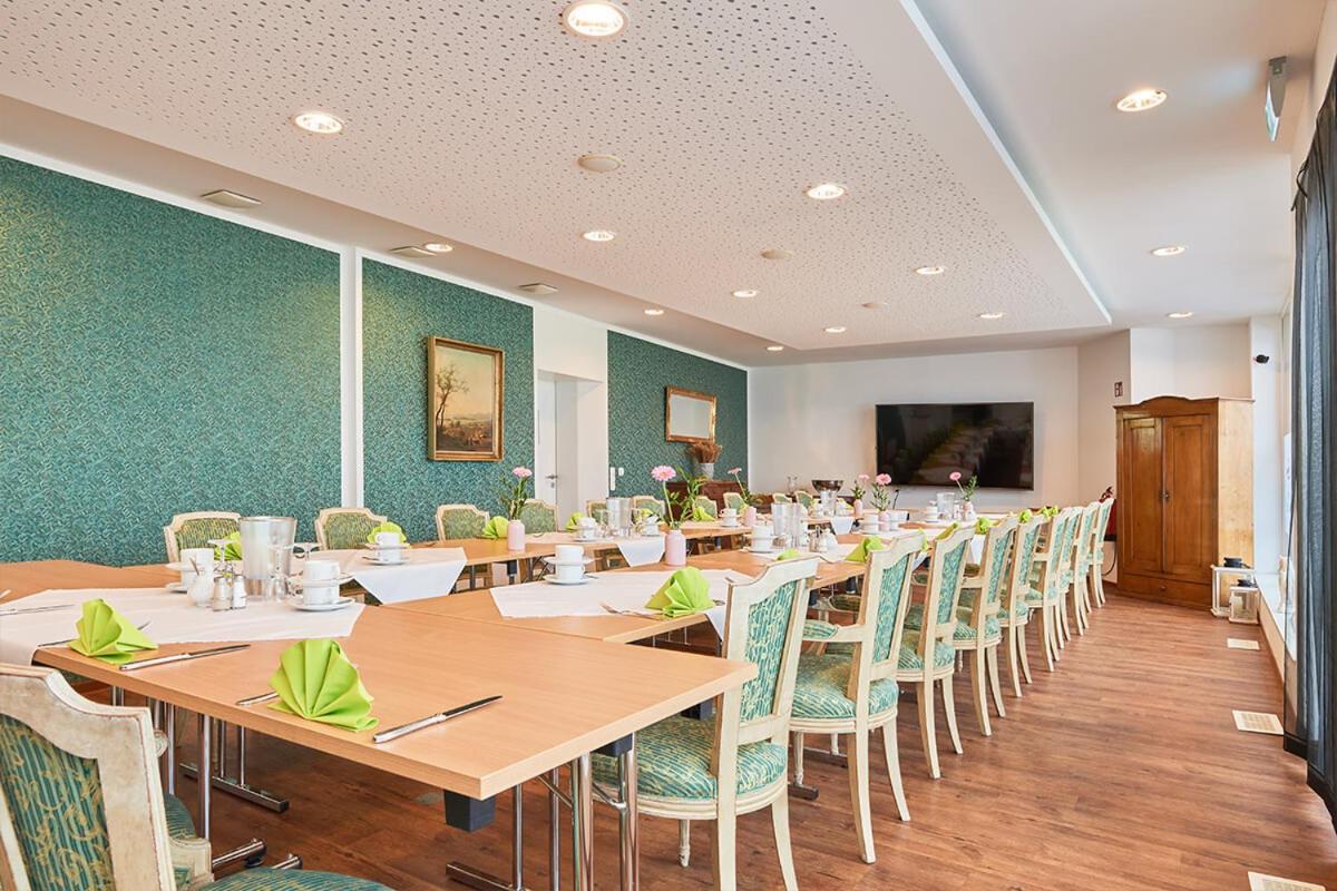 היינסברג Hotel Sarah מראה חיצוני תמונה