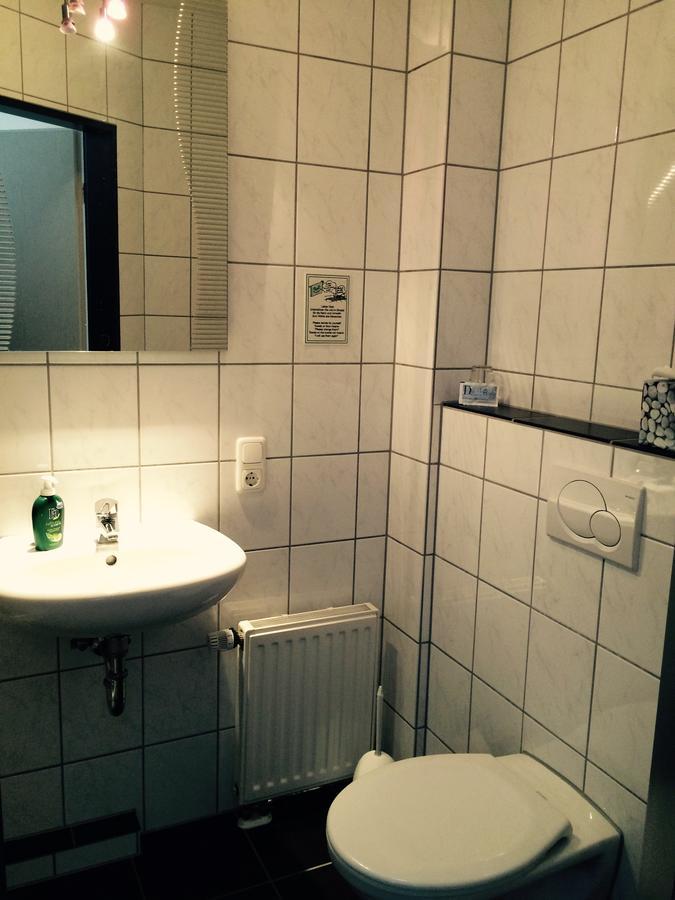 היינסברג Hotel Sarah מראה חיצוני תמונה